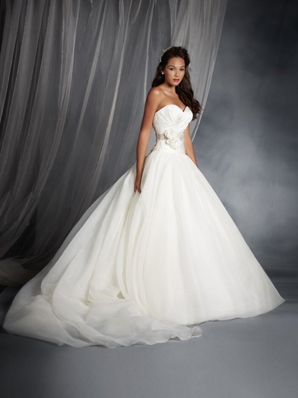 Snow White Wedding Gown, Style #250 (Size 6-8)